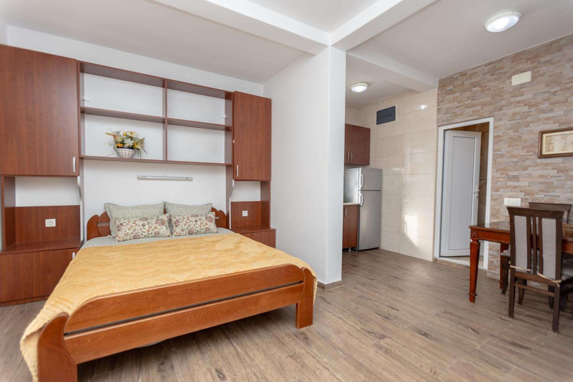 Apartments Oliva Utjeha Bagian luar foto